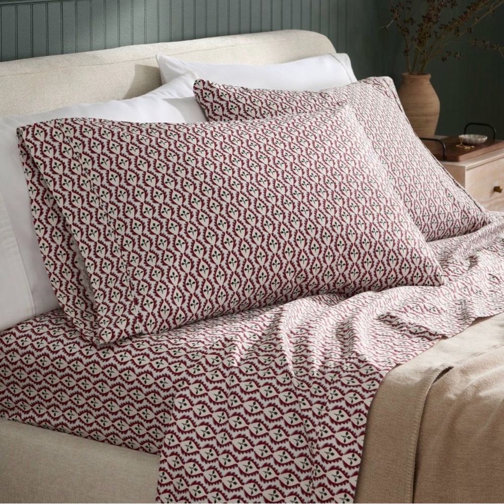 Full 400 Thread Count
Christmas Holiday
Performance Sheet Set
Woodblock Leaf